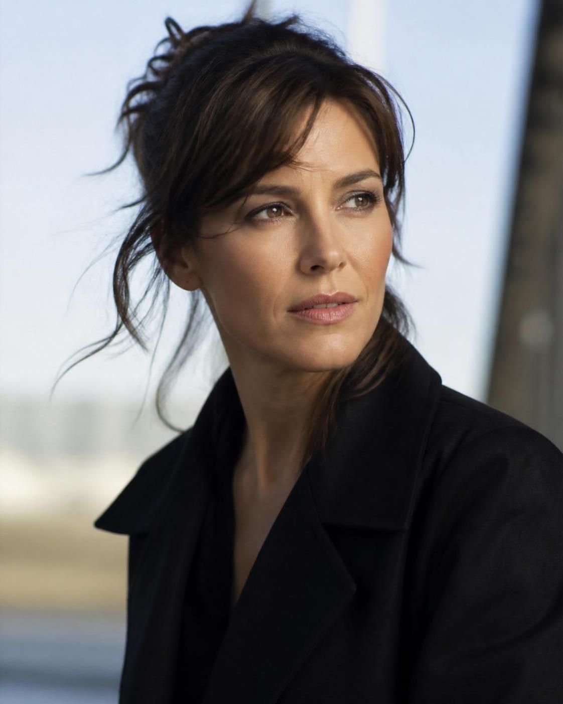 découvrez une sélection incontournable des meilleurs films et séries tv avec sabrina ouazani, pour ne rien manquer de son talent au cinéma et à la télévision.